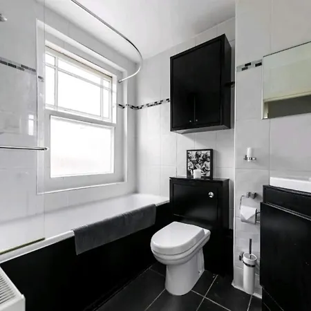 Highgate Maisonette With Roof Terrace London Exterior photo