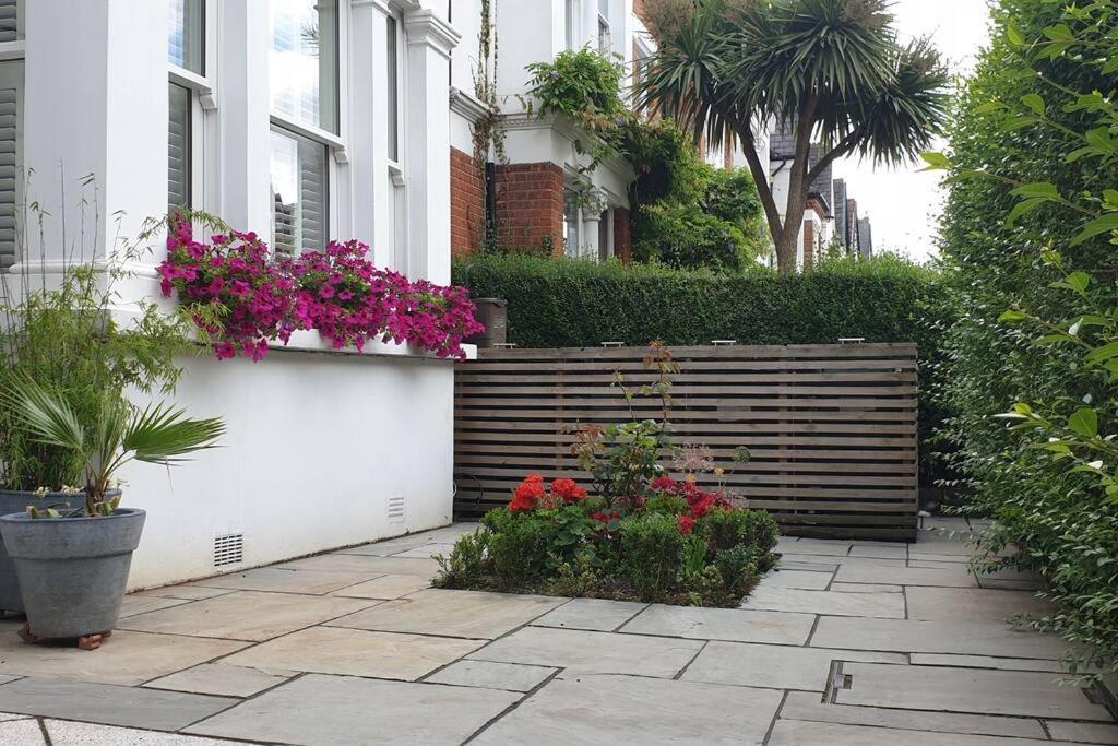Highgate Maisonette With Roof Terrace Londra